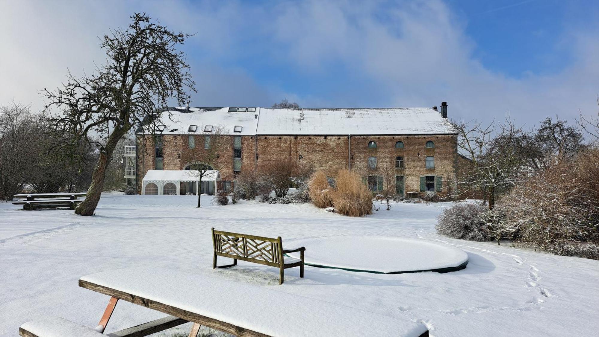 Maison Berton Gedinne Eksteriør bilde